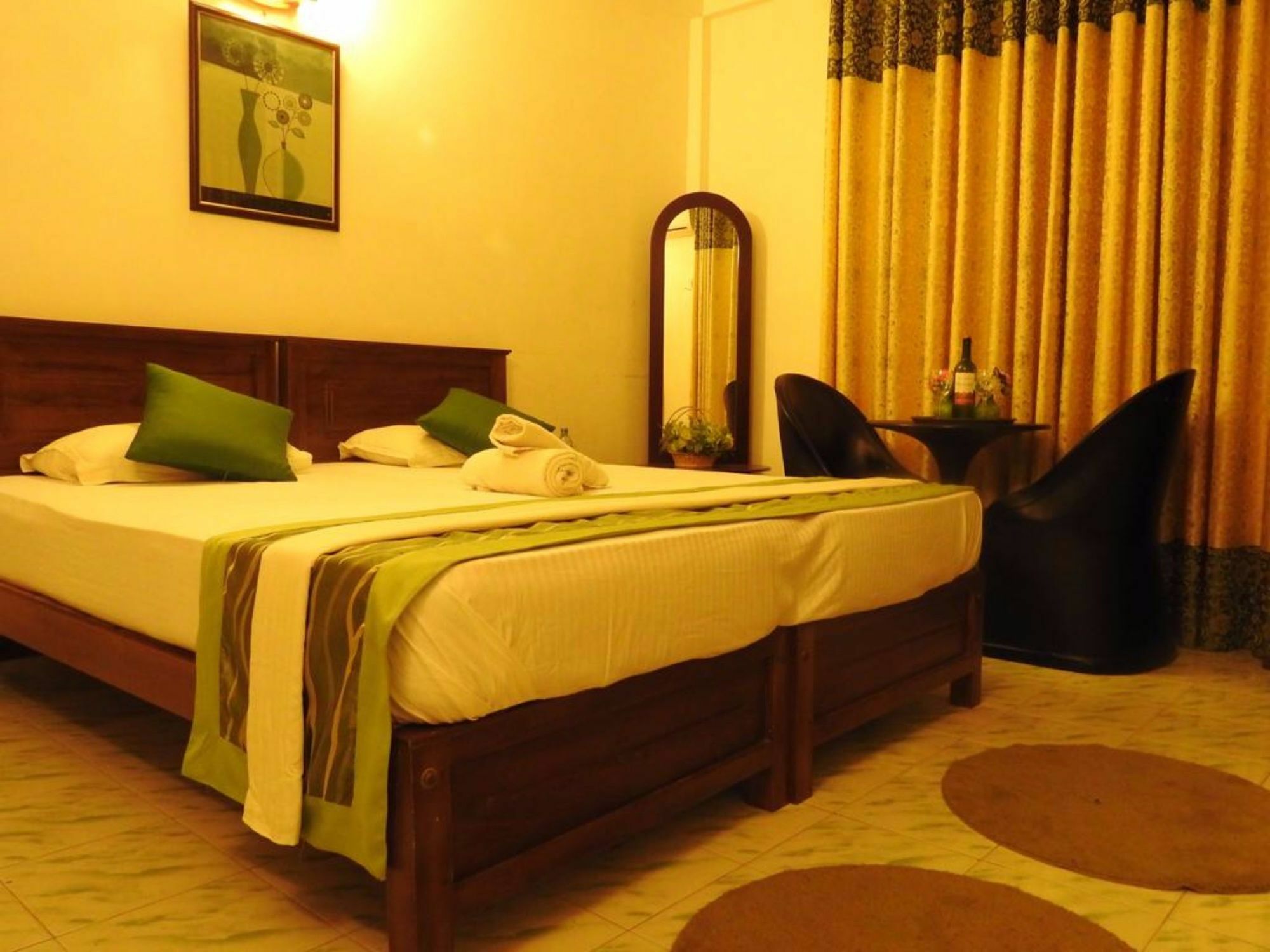 Oak Wood Inn Kandy Buitenkant foto
