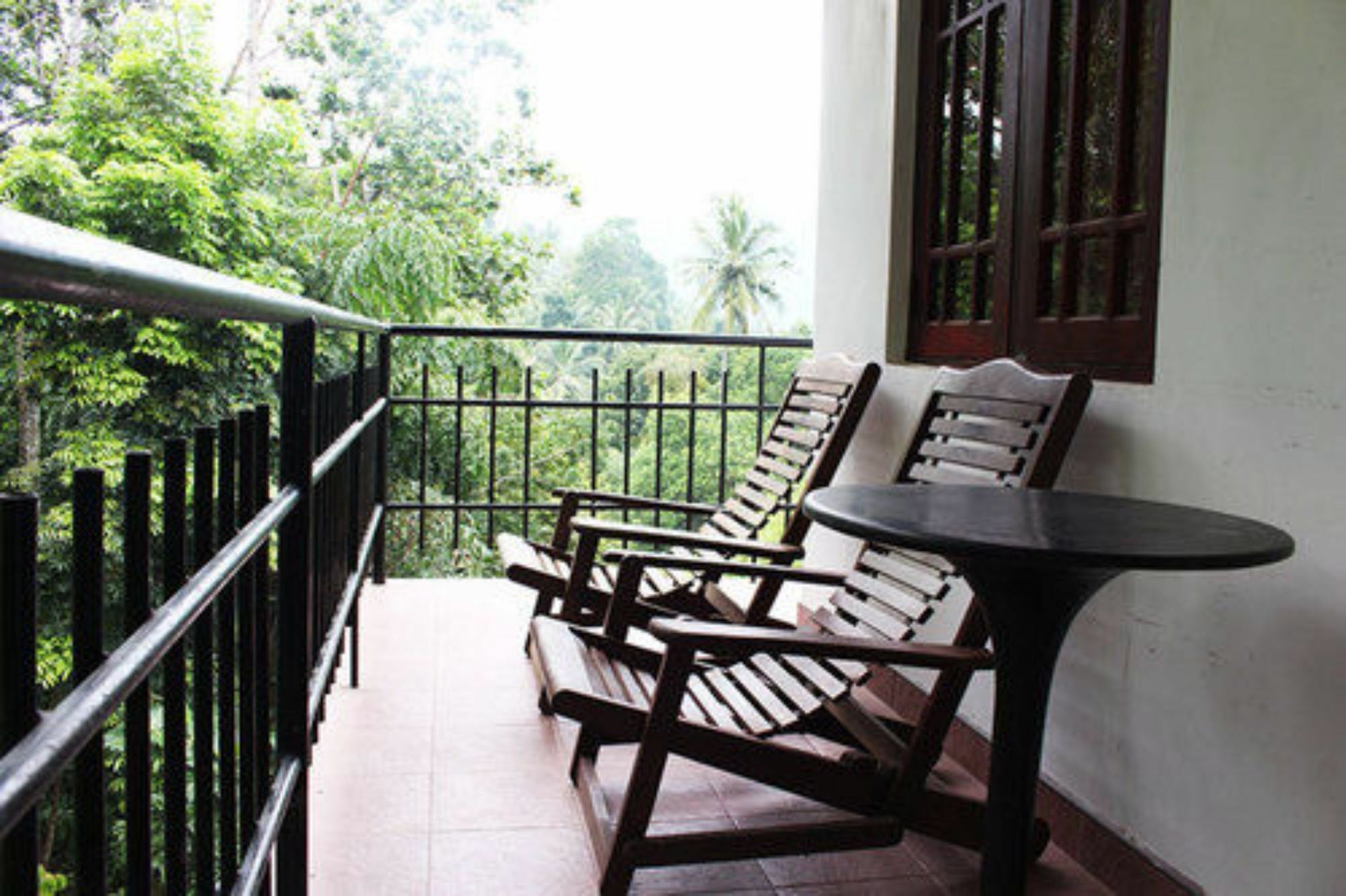 Oak Wood Inn Kandy Buitenkant foto