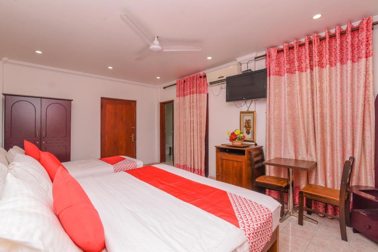 Oak Wood Inn Kandy Buitenkant foto