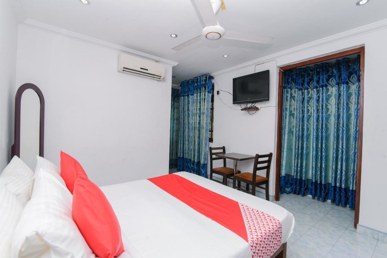Oak Wood Inn Kandy Buitenkant foto